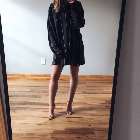 Dresses & Skirts - vintage long sleeve dress